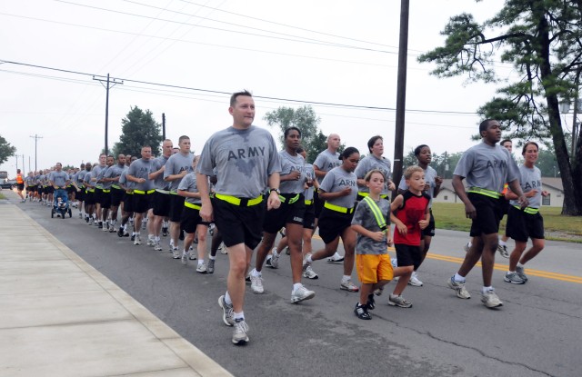 Family day a big hit with 3d ESC Soldiers, Family members
