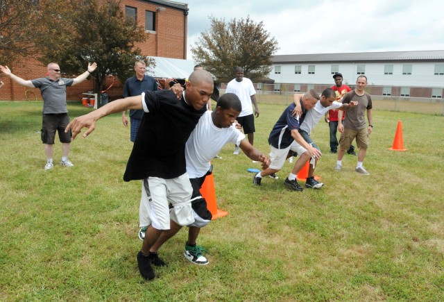 Family day a big hit with 3d ESC Soldiers, Family members