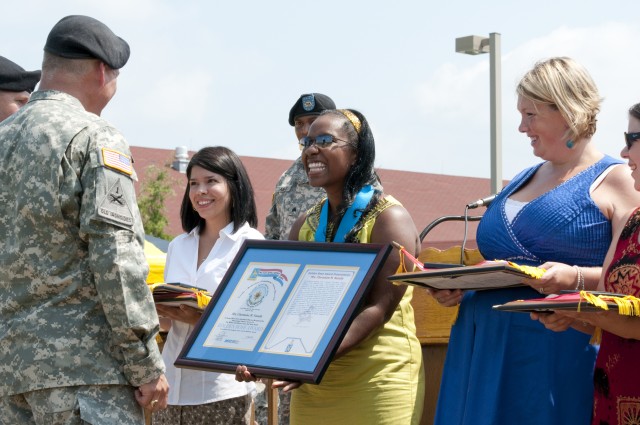Fort Bragg Family readiness group members recognized at deployment ceremony
