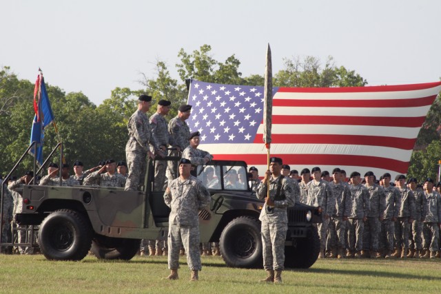 U.S. Army Signal Center, Regimental Signal Corps, Fort Gordon receive new commander