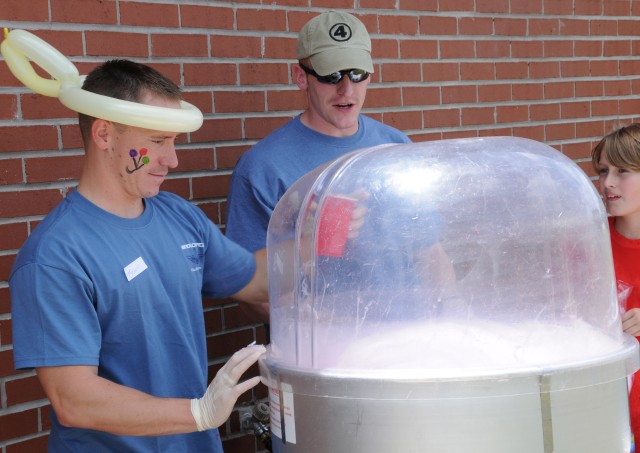 Fort Rucker chapel promotes children&#039;s church, Family learning at carnival