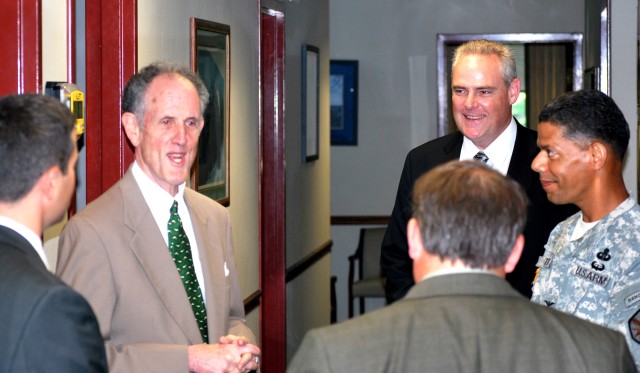 Senator visits APG