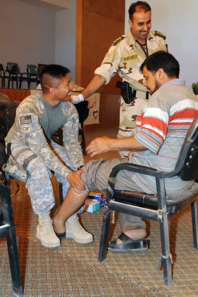 Iraqi Army medics, local doctors, lead medical mission at Abu Ghraib