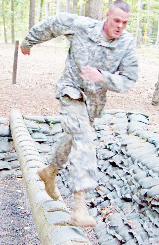 Fort Rucker NCO, Soldier compete for TRADOC yearly honors