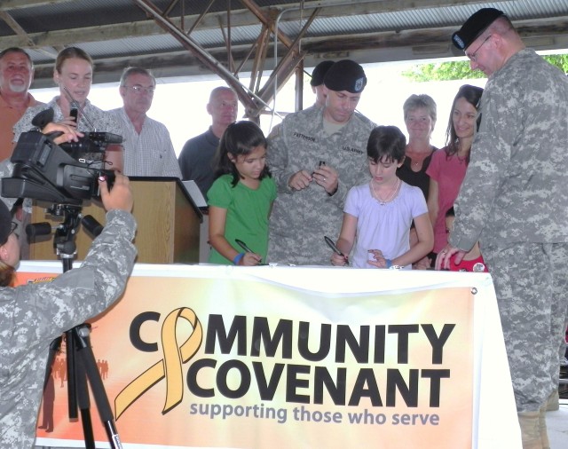 Wabaunsee County resigns Army Community Covenant with Fort Riley