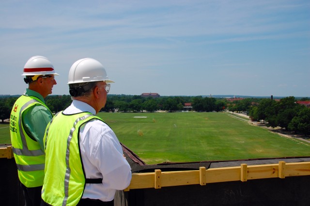 Under Secretary of the Army Visits FORSCOM/USARC Construction Site