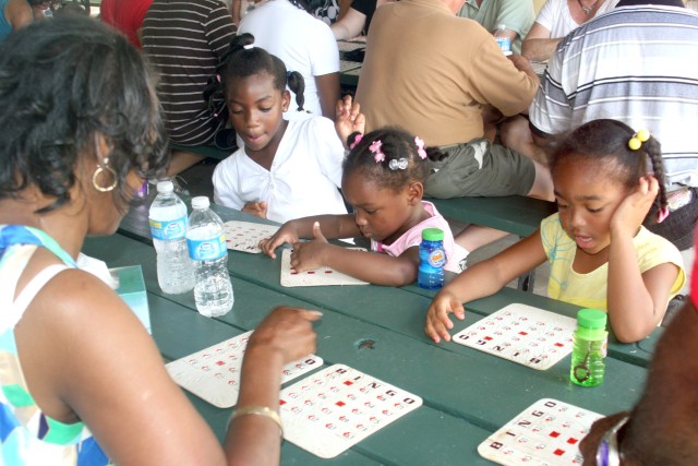 FORSCOM directorates have day of fun, food, fellowship