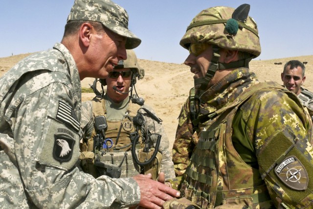 Gen. Petraeus and Col. Biagini