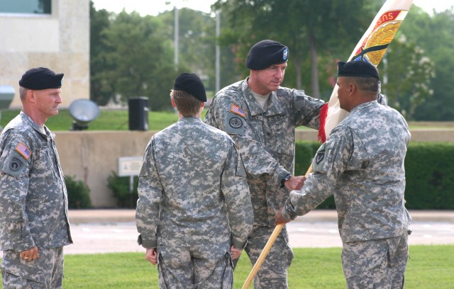 407th AFSB welcomes new commander