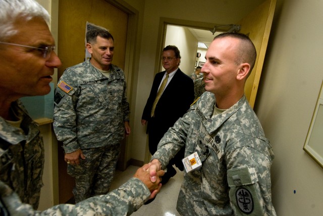 Gen. Casey addresses the 2010 Land Forces Symposium