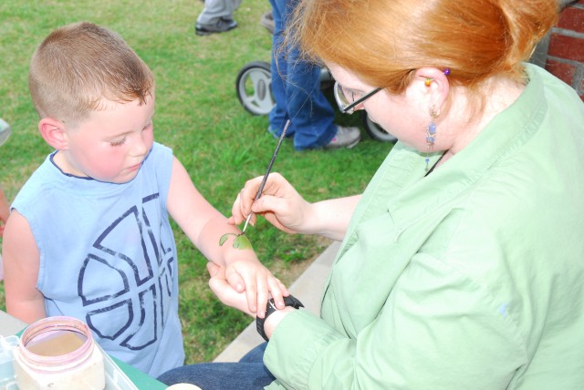 Good neighbors: Post agencies team for National Night Out