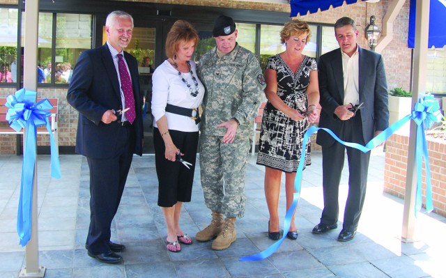 Fort Polk opens Army&#039;s first Holiday Inn Express