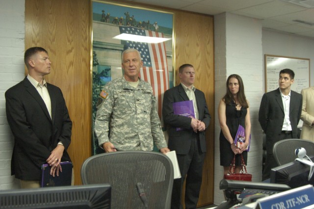 New Army Congressional Fellowship Program members visit JFHQNCR/MDW