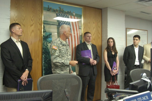 New Army Congressional Fellowship Program members visit JFHQ-NCR/MDW