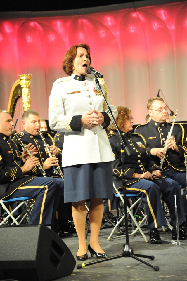 Over 5,000 attend Overture 1812 Concert at the Sylvan Theater on the Washington Monument Grounds