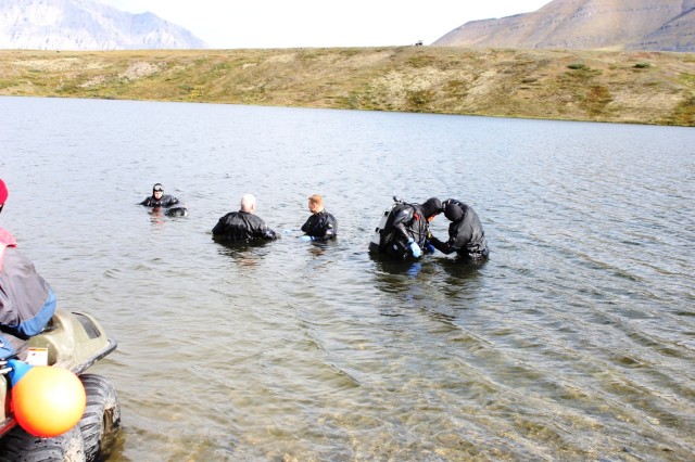 Dive team helps recover lake victim