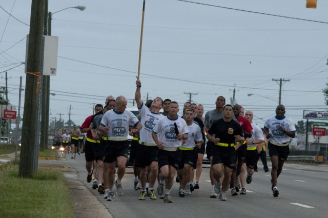 Fort Bragg paratroopers participate in first-ever Mike-to-Mike run