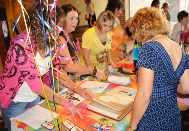 Super Sign Up welcomes spouses-club seeks members