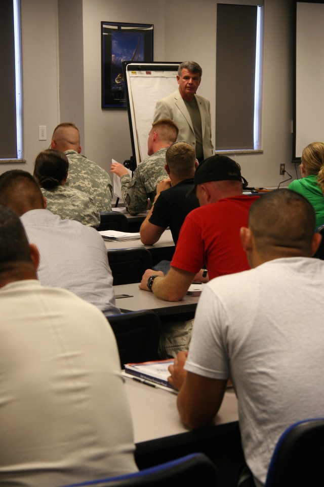 Transition assistance workshop gives Soldiers edge in job search