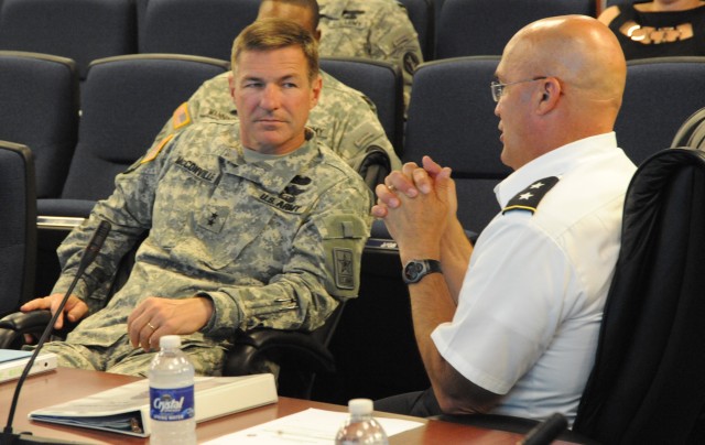 The Chief of the Office of Legislative Liaison visits JFHQ-NCR/MD
