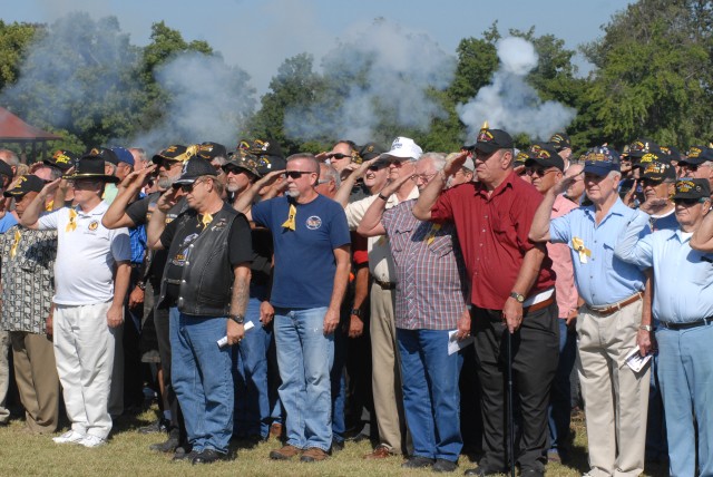 At Knox, Vietnam vets get belated welcome home