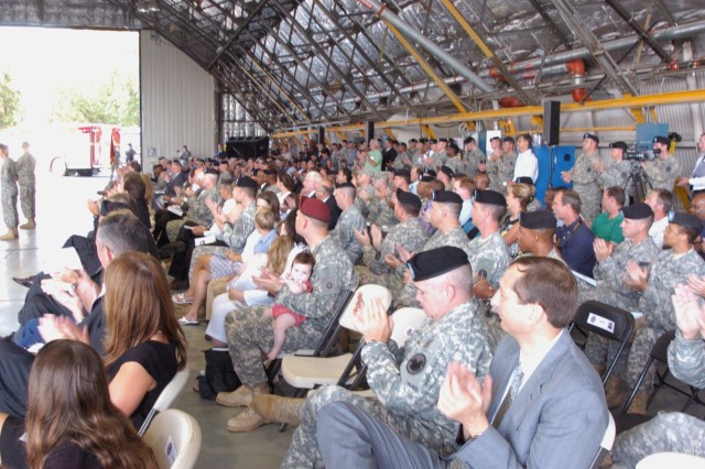 Army Air Operations Group Change of Command