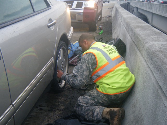 Road warrior: 1-13th drill sergeant a &#039;guardian angel&#039; for stranded drivers