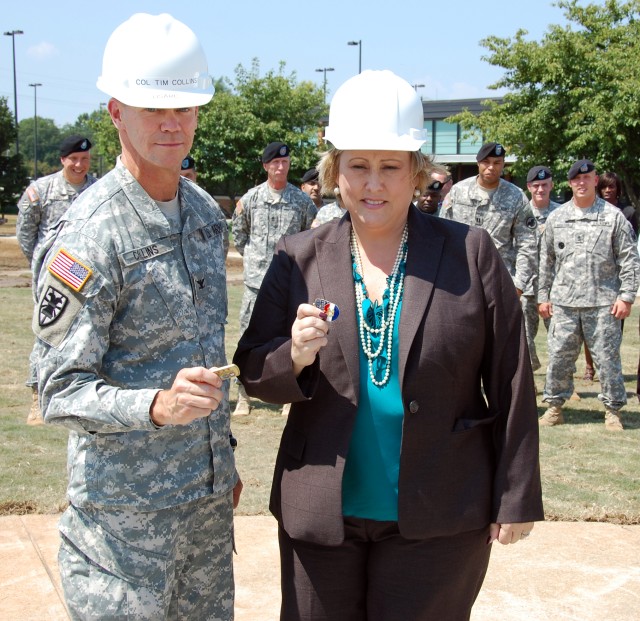 Flagpole Installation - U.S. Army Forces Command (Forward) and U.S. Army Reserve Command (Forward) Headquarters, Fort Bragg, N.C., Sept. 1, 2010