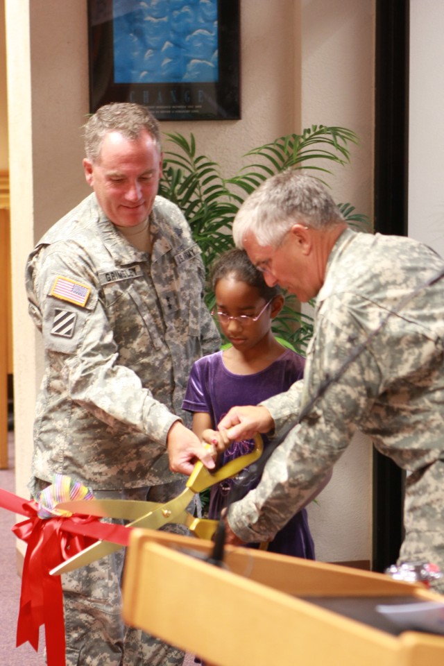 Chief reaffirms ArmyAca,!a,,cs commitment to families at dedication ceremony