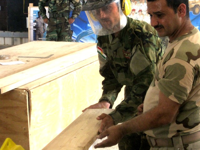 Regional Guard Brigade Soldiers graduate Iraqi Army Engineer School