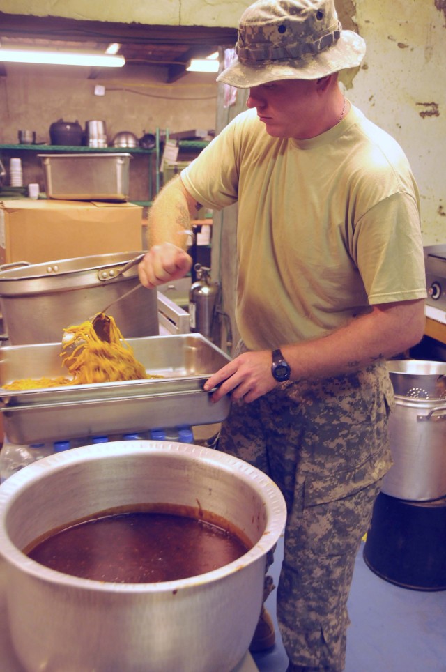 TF Currahee Soldiers provide 3 hot meals a day