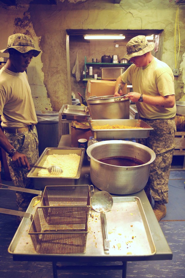 TF Currahee Soldiers provide 3 hot meals a day