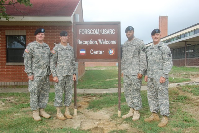 &quot;Plug and Play&quot; - FORSCOM, USARC Forward Team Lays Foundation for Smooth BRAC Relocation 