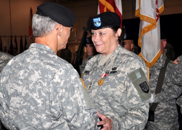Command&#039;s colors changes hands