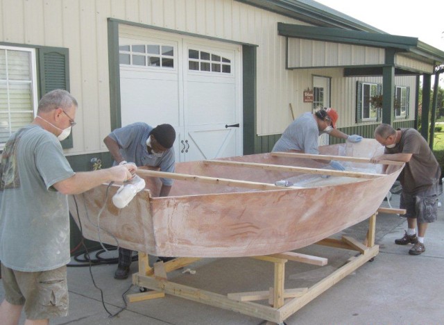 100821VetsFish-BoatBuilding