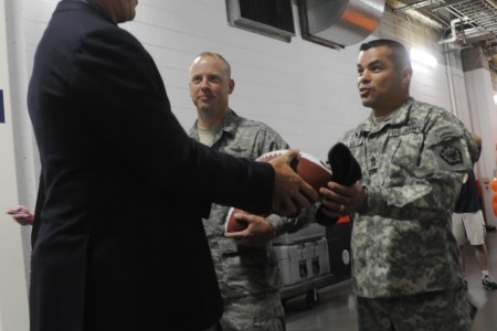 Denver Broncos honor military community, Article