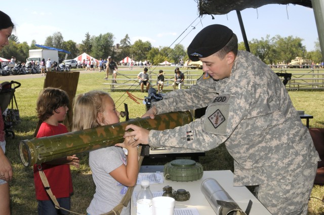 EOD showcases weapons, bomb suit, robots to public