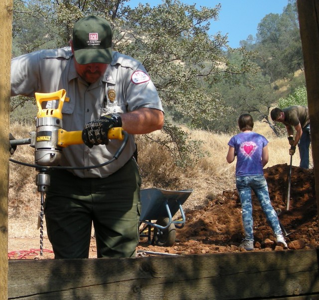 Corps parks and volunteers celebrate, improve public lands