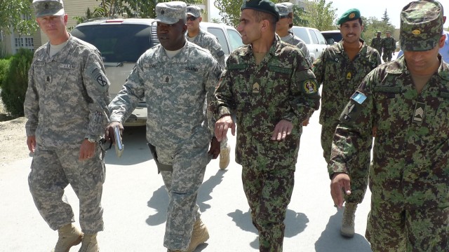 ISAF Senior enlisted visits Afghan Sergeant Major Academy 