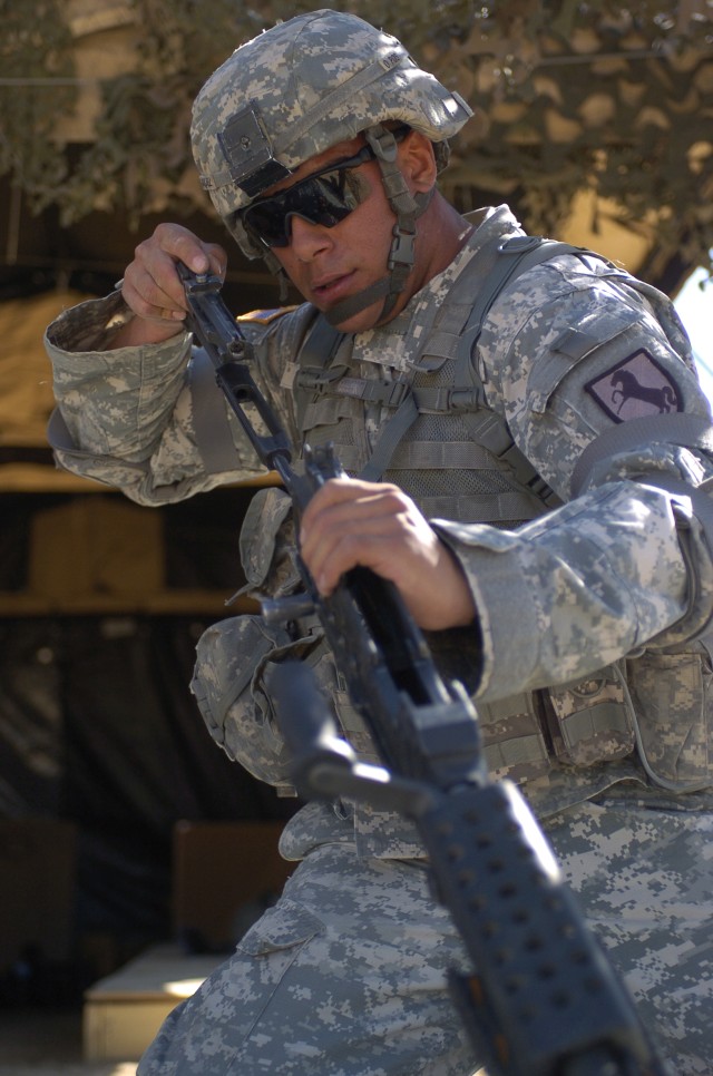 Blackhorse infantrymen vie for coveted EIB
