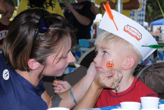 Fort Rucker celebrates German tradition