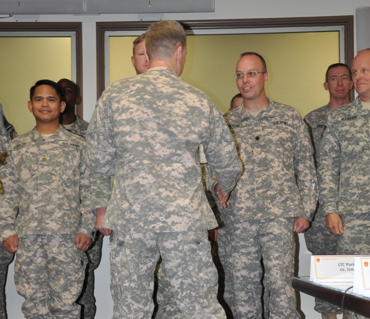 25th ID commanding general recognizes Soldier's role in the MRX ...