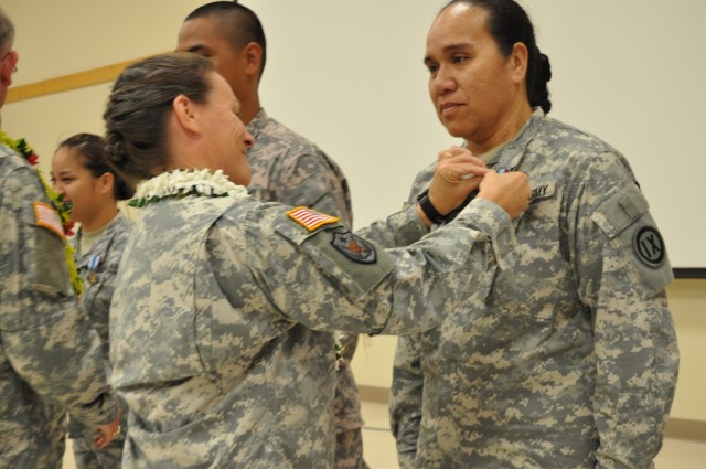 Samoa reservists honored for tsunami relief efforts