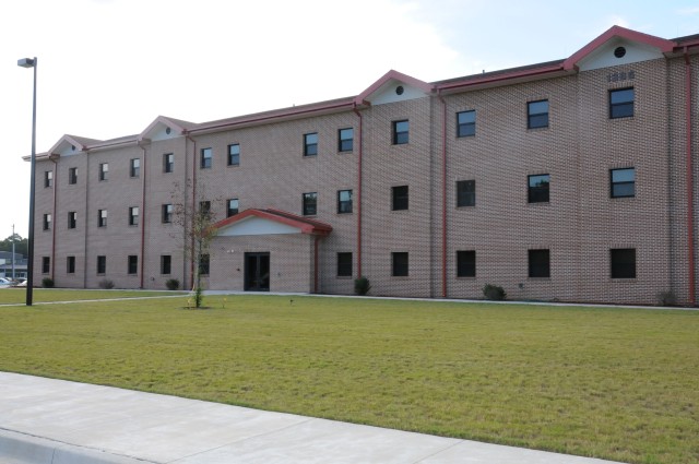 Hunter builds new barracks for 3rd CAB