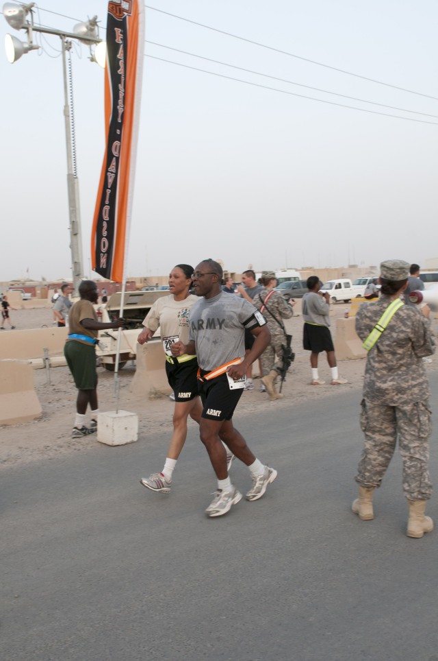 Top of Iraq run helps Soldiers track training for TF Marne 10-Miler