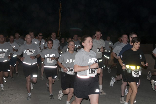 Top of Iraq run helps Soldiers track training for TF Marne 10-Miler