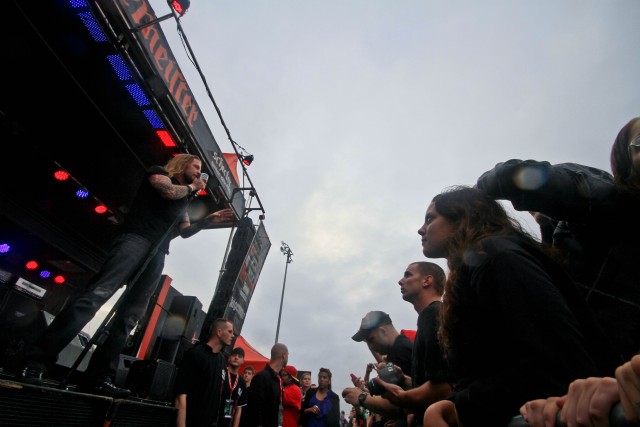 Drowning Pool rocks JBLM with free welcome home concert