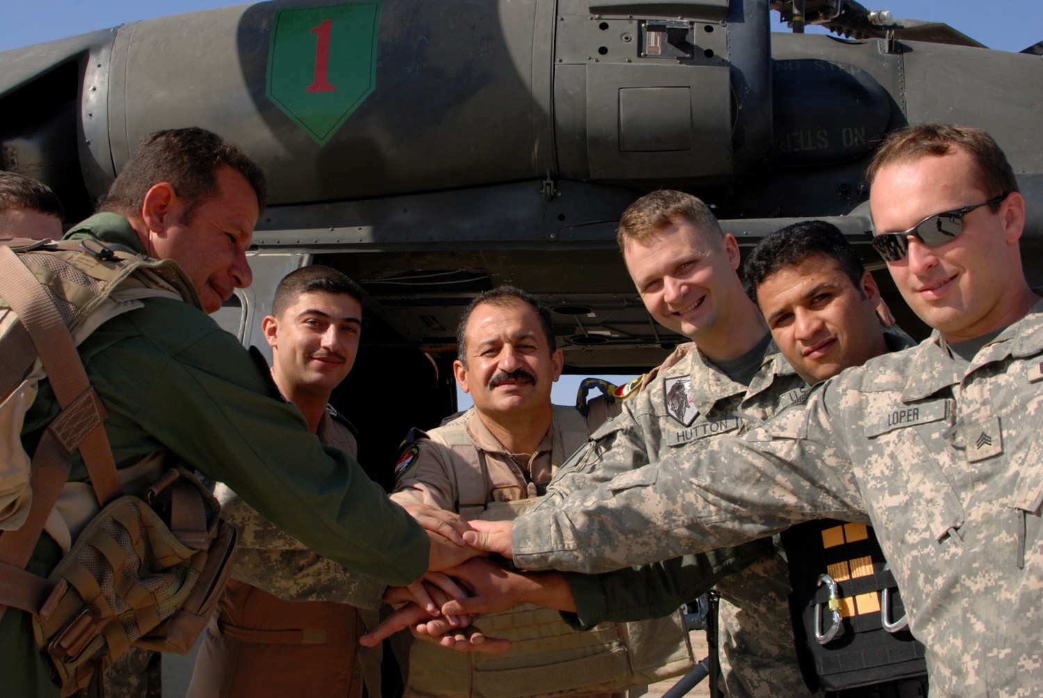 US, Iraqi aviators fly joint mission | Article | The United States Army