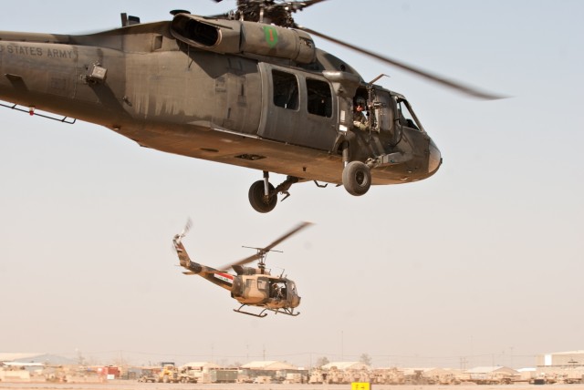 US, Iraqi aviators fly joint mission | Article | The United States Army