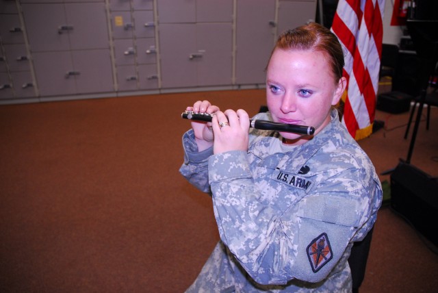 Army band flutist covers all the bases: Soldier helps lead Army softball team to championship title